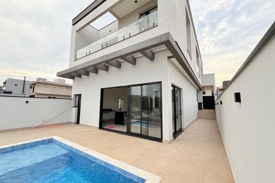 Casa de Condomínio à venda com 3 quartos, 251m² em Vila Pagano, Valinhos