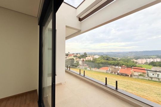 Casa de Condomínio à venda com 3 quartos, 251m² em Vila Pagano, Valinhos