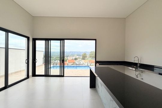 Casa de Condomínio à venda com 3 quartos, 251m² em Vila Pagano, Valinhos