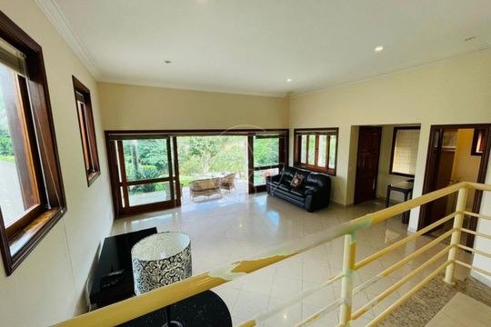 Casa de Condomínio à venda com 3 quartos, 250m² em Santa Cruz, Valinhos