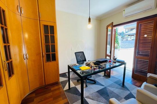 Casa de Condomínio à venda com 3 quartos, 250m² em Santa Cruz, Valinhos