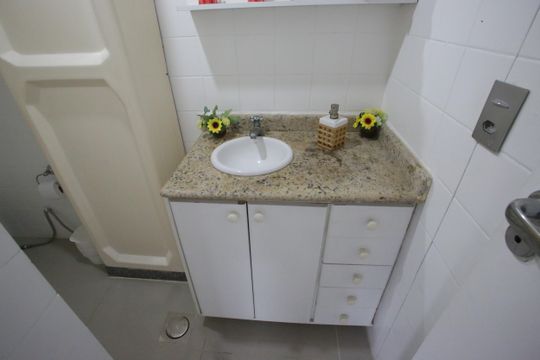 Lavabo da Sala de TV de apartamento à venda com 3 quartos, 215m² em Freguesia (jacarepaguá), Rio de Janeiro