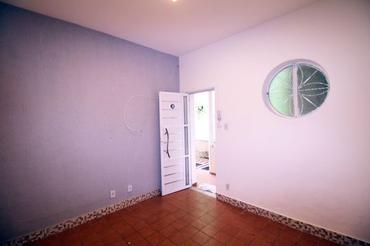 Sala de apartamento para alugar com 1 quarto, 35m² em Penha, Rio de Janeiro