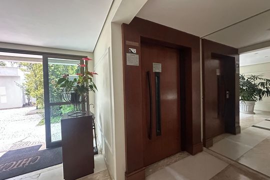 Hall de entrada de apartamento à venda com 3 quartos, 118m² em Alphaville Industrial, Barueri