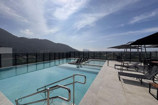 Área comum de apartamento para alugar com 2 quartos, 55m² em Barra Olímpica , Rio de Janeiro