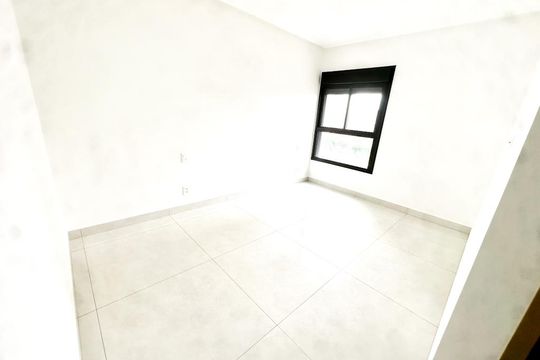 Apartamento à venda com 3 quartos, 130m² em Setor Bueno, Goiânia