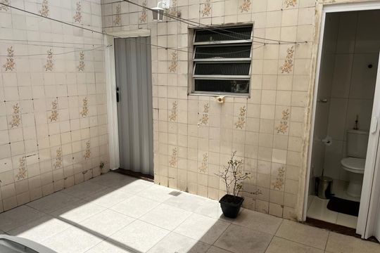 Área externa de casa para alugar com 2 quartos, 200m² em Vila Florida, São Bernardo do Campo