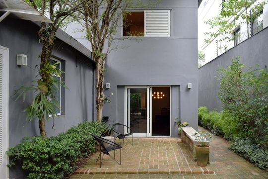 Quintal de casa à venda com 4 quartos, 312m² em Jardim Europa, São Paulo
