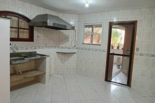 Cozinha de casa para alugar com 1 quarto, 45m² em Parque Burle, Cabo Frio