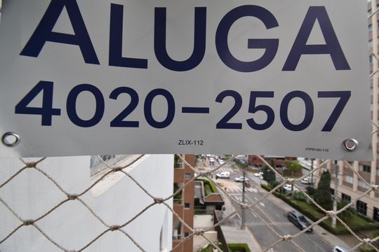 Código de apartamento para alugar com 2 quartos, 71m² em Bigorrilho, Curitiba