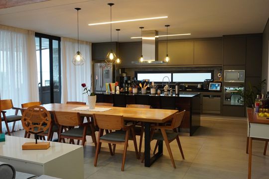 Cozinha Americana de casa de condomínio à venda com 4 quartos, 407m² em Colinas da Anhanguera, Santana de Parnaíba