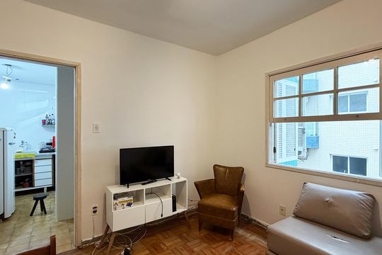 Sala de apartamento para alugar com 1 quarto, 50m² em Embaré, Santos