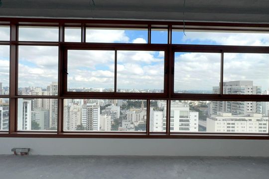 Suíte 1 de apartamento à venda com 2 quartos, 136m² em Pinheiros, São Paulo