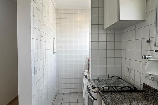Cozinha de apartamento à venda com 2 quartos, 50m² em Jardim Bela Vista, Santo André