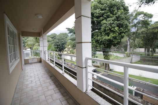 Casa de Condomínio à venda com 4 quartos, 350m² em Taquara, Rio de Janeiro