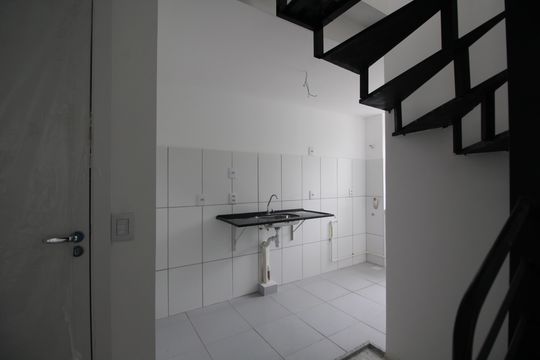Cozinha de apartamento para alugar com 2 quartos, 134m² em Jacarepaguá, Rio de Janeiro