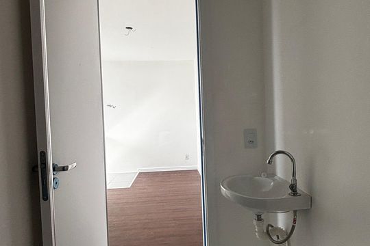 Banheiro de apartamento para alugar com 2 quartos, 39m² em Parque das Nações, Santo André