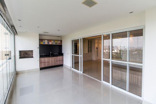 Varanda gourmet de apartamento para alugar com 3 quartos, 158m² em Centro Empresarial Tamboré, Santana de Parnaíba
