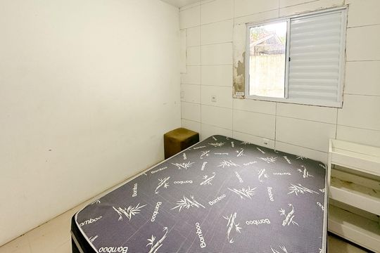 Quarto  de kitnet/studio para alugar com 1 quarto, 35m² em São João do Rio Vermelho, Florianópolis
