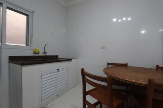 Cozinha de casa para alugar com 2 quartos, 130m² em Vila Graciosa, São Paulo