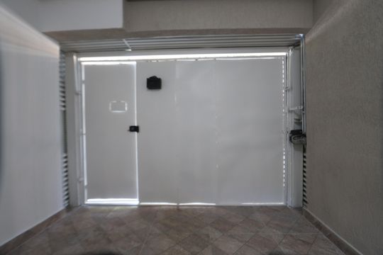 Garagem de casa para alugar com 2 quartos, 130m² em Vila Graciosa, São Paulo