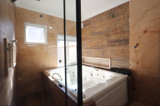 Banheiro da Suíte de casa para alugar com 2 quartos, 130m² em Vila Graciosa, São Paulo