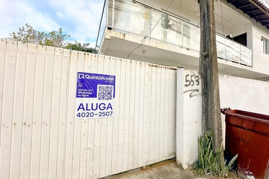 Plaquinha de kitnet/studio para alugar com 1 quarto, 35m² em São João do Rio Vermelho, Florianópolis