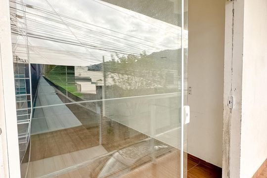 Varanda da Sala de kitnet/studio para alugar com 1 quarto, 35m² em São João do Rio Vermelho, Florianópolis