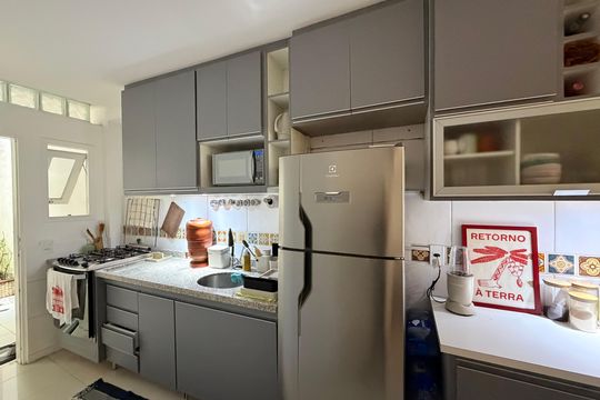 Cozinha de casa de condomínio à venda com 1 quarto, 120m² em Jardim das Acacias, São Paulo