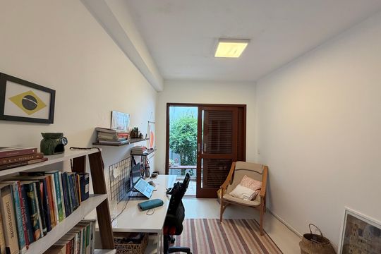 Escritório de casa de condomínio à venda com 1 quarto, 120m² em Jardim das Acacias, São Paulo
