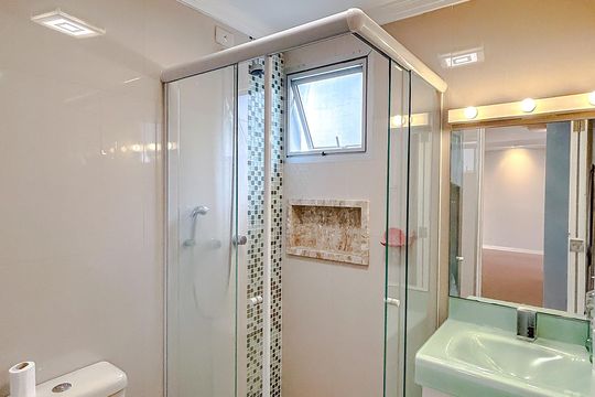 Banheiro de apartamento para alugar com 2 quartos, 60m² em Vila Mafra, São Paulo