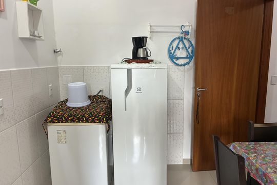 Cozinha de apartamento para alugar com 1 quarto, 22m² em Barreiros, São José