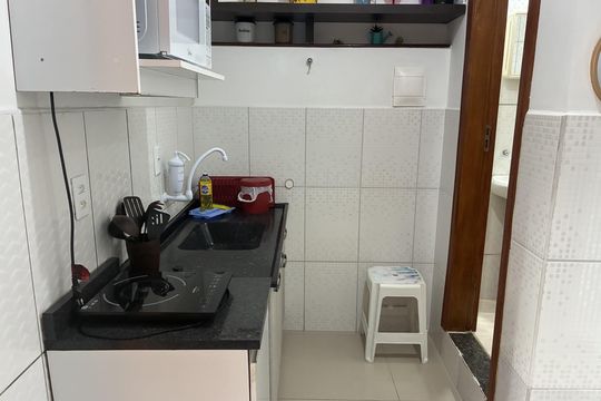 Cozinha de apartamento para alugar com 1 quarto, 22m² em Barreiros, São José