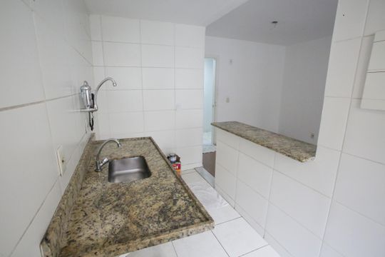 Cozinha de apartamento à venda com 3 quartos, 66m² em Taquara, Rio de Janeiro