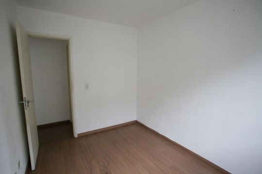 Quarto 2 de apartamento à venda com 3 quartos, 66m² em Taquara, Rio de Janeiro