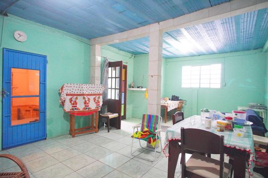 Sala de casa à venda com 2 quartos, 160m² em Santos Dumont, São Leopoldo
