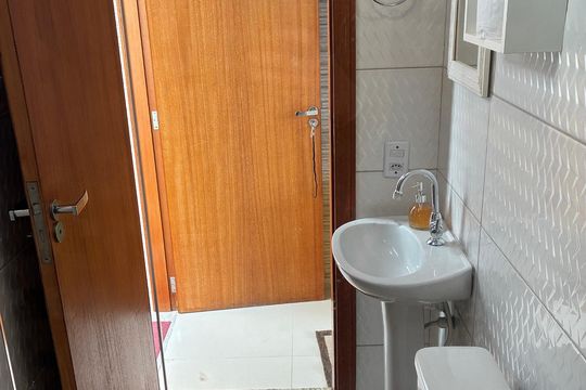 Banheiro de apartamento para alugar com 1 quarto, 22m² em Barreiros, São José