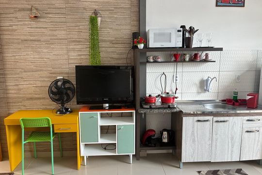 Cozinha de apartamento para alugar com 1 quarto, 22m² em Barreiros, São José