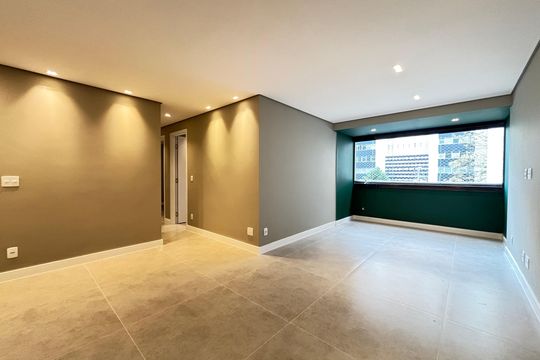 Apartamento à venda com 3 quartos, 77m² em Vila Nova Conceição, São Paulo