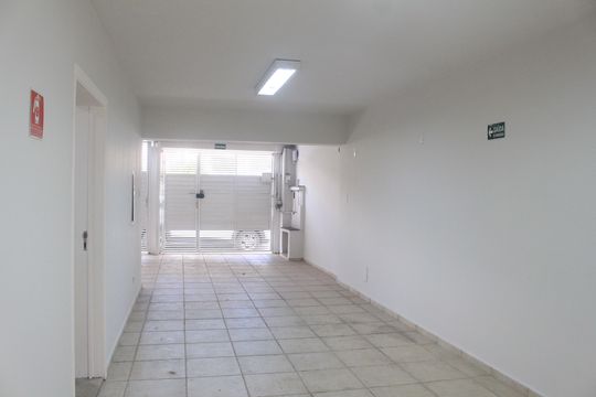 Garagem de casa para alugar com 4 quartos, 350m² em Barcelona, São Caetano do Sul