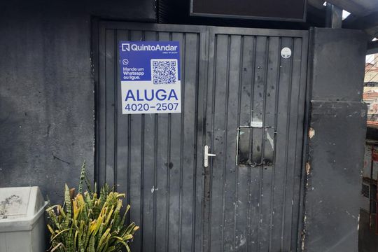 Fachada de casa para alugar com 2 quartos, 90m² em Vila Gustavo, São Paulo