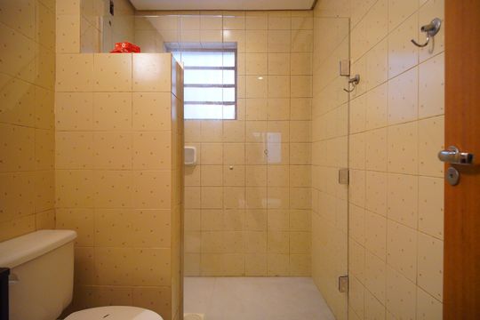 Banheiro da Suíte de apartamento para alugar com 2 quartos, 80m² em Centro, São Leopoldo