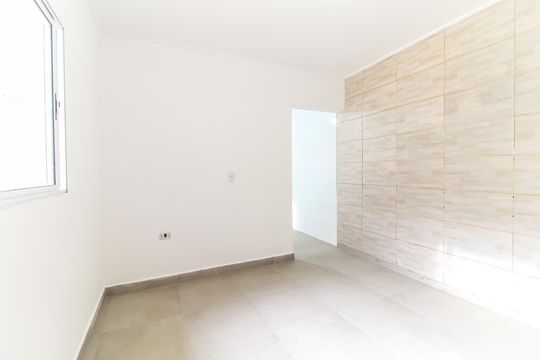 Casa para alugar com 1 quarto, 40m² em Jardim Lajeado, São Paulo