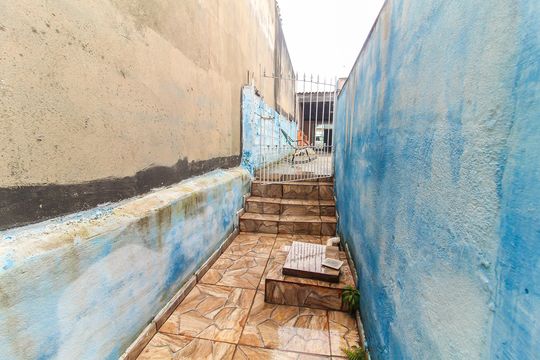 Entrada de casa para alugar com 1 quarto, 40m² em Jardim Lajeado, São Paulo
