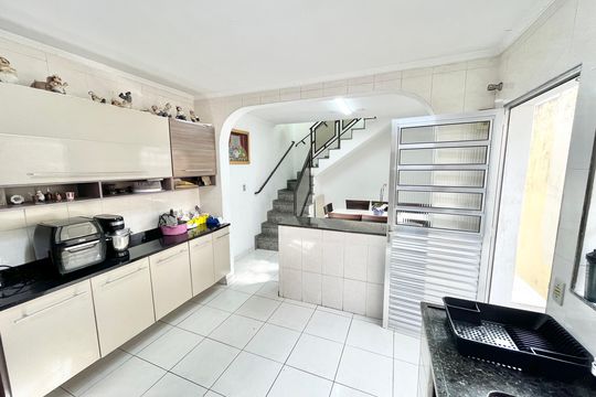 Cozinha de casa à venda com 3 quartos, 259m² em Brasilândia, São Paulo