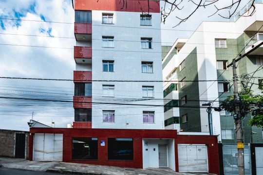 Apartamento à venda com 2 quartos, 140m² em Castelo, Belo Horizonte