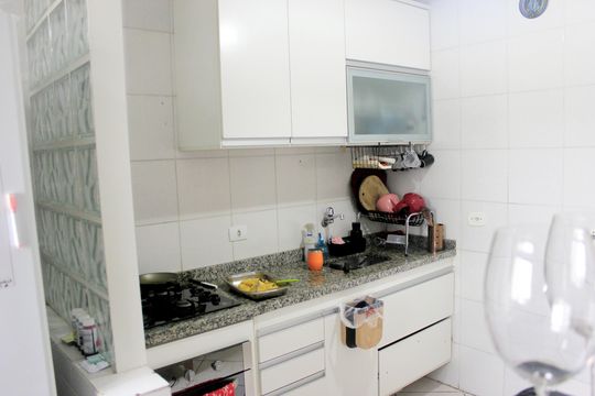 Cozinha de apartamento à venda com 2 quartos, 59m² em Vila Sirena, Guarulhos