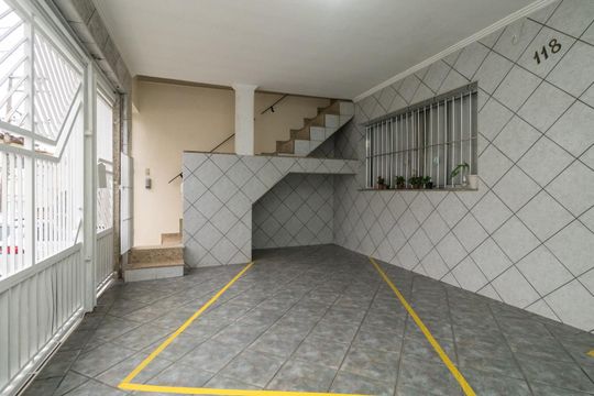 Garagem de casa para alugar com 3 quartos, 156m² em São Lucas, São Paulo