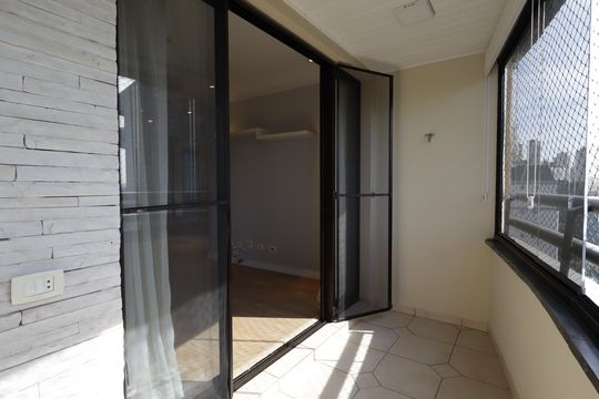 Varanda gourmet de apartamento à venda com 3 quartos, 105m² em Vila Andrade, São Paulo