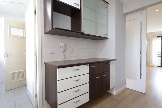Cozinha de apartamento à venda com 3 quartos, 105m² em Vila Andrade, São Paulo